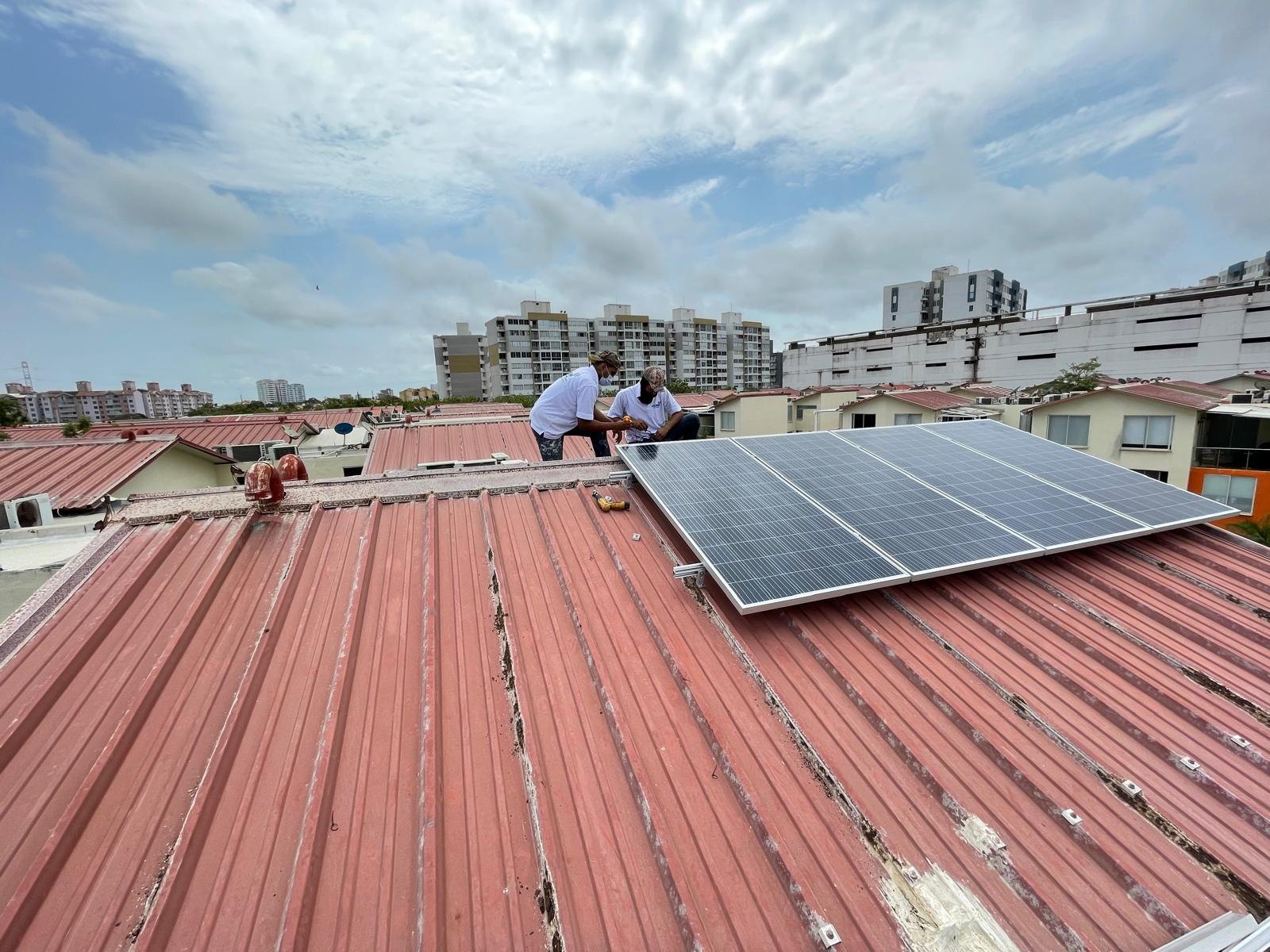 Instalación solar CAFETEL - proyecto en campo 02